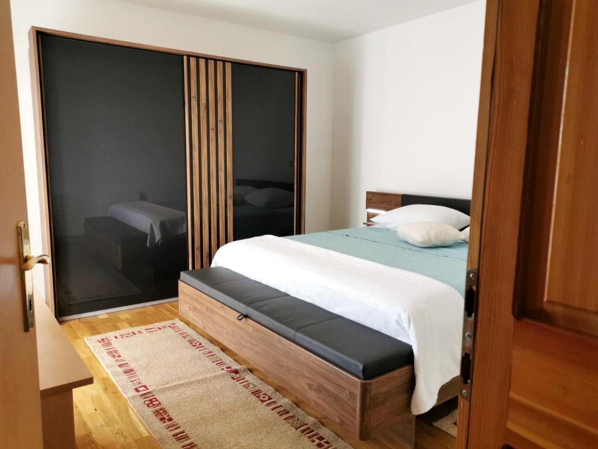 Apartment Brala Posedarje Bagian luar foto