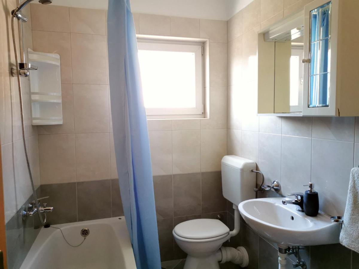 Apartment Brala Posedarje Bagian luar foto